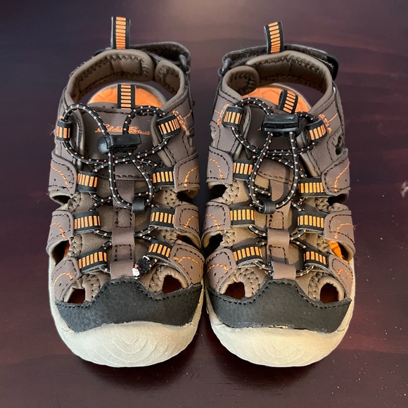 Eddie BauerToddler boys sandals. - Picture 6 of 7
